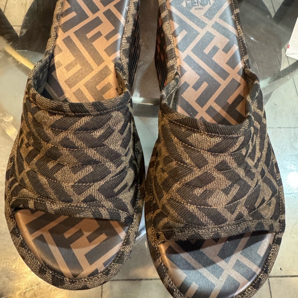 Fendi Women's Patterned Brown Mules - Picture 3 of 4